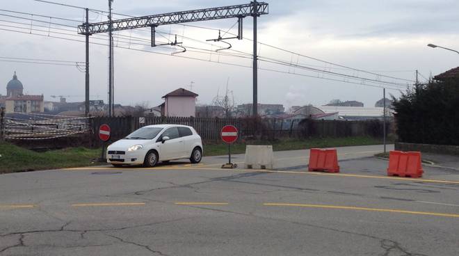 Asti: senso unico sperimentale in strada Santo Spirito per "provare" la pista ciclabile