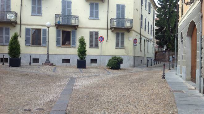 Asti: Da lunedì multe per chi parcheggia in piazzetta San Brunone