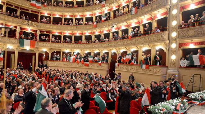 Tutto esaurito al Teatro Alfieri per la serata-concerto di celebrazione dei 155 anni dall’Unità d’Italia