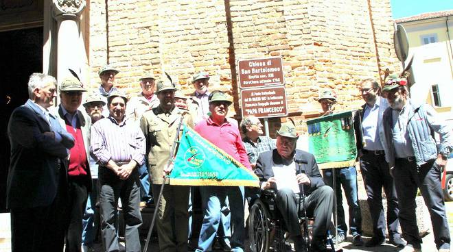 Visita a Montechiaro del presidente degli alpini dell'Argentina