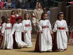 In attesa del Palio di Asti 2016 riviviamo le emozioni della sfilata dei bambini (foto)