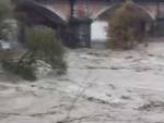 Allerta meteo nell'albese: chiusi i ponti sul Tanaro di Pollenzo, Neive e il ponte vecchio di Alba