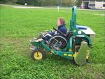 Disabilità, dal Crea arriva la sedia a rotelle per muoversi in campagna