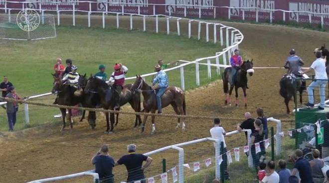 Domenica al Censin Bosia prendono il via le corse di addestramento per il Palio di Asti 2017