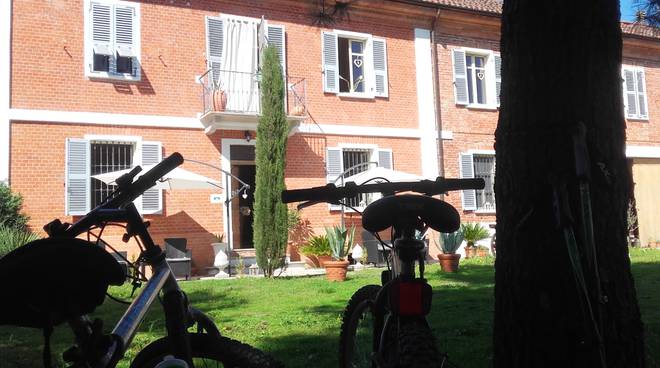 Dal sogno alla realtà: guida turistica inaugura un “Bed & Tours” a Castelnuovo Belbo in Monferrato