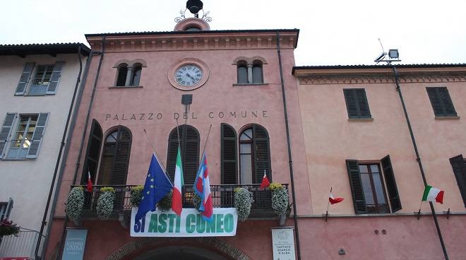 palazzo comunale si asti cuneo