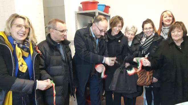 inaugurazione lavanderia casa delle donne