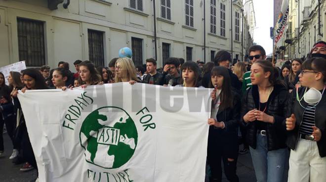 Climate Strike: Friday for future di Asti