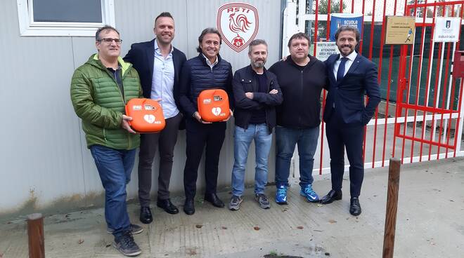 consegna defibrillatori nursind asti calcio