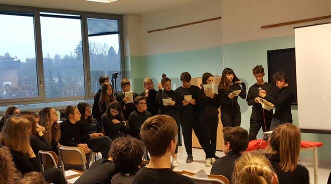 Film, musica e libri per non dimenticare: così gli studenti di Nizza commemorano la Shoah