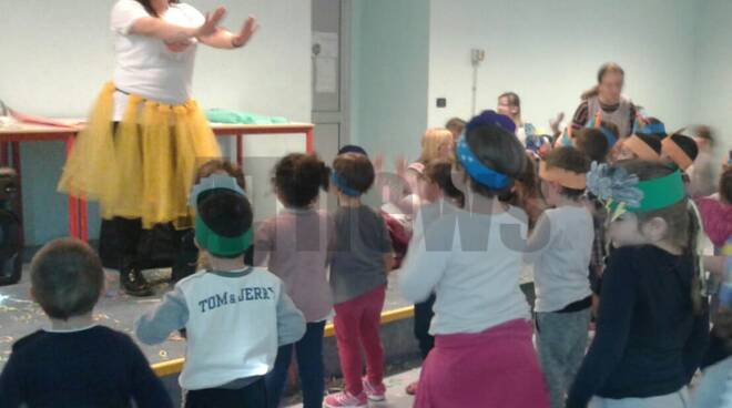 Festa di carnevale alla scuola dell\'infanzia De Benedetti.