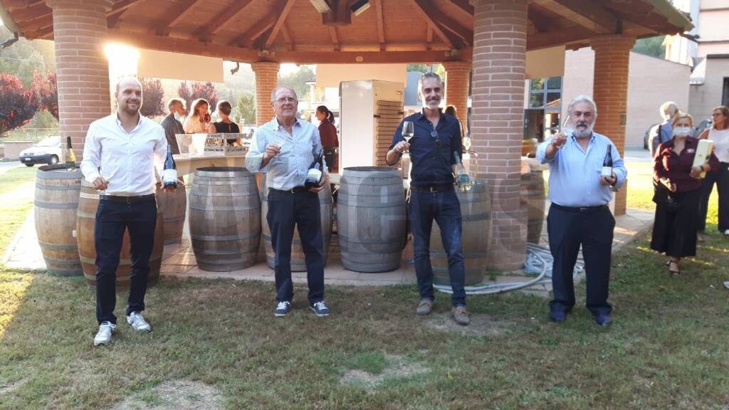 La Cantina di Vinchio Vaglio serra le fila con un rinnovato slancio dopo l'emergenza  covid e la scomparsa di Ernestino Laiolo 