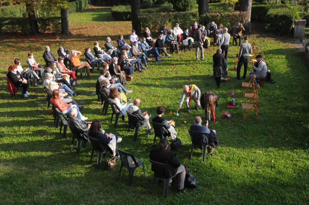 A Castagnole Monferrato successo per la camminata teatrale