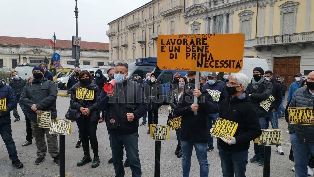 Proteste ambulanti ad Asti 