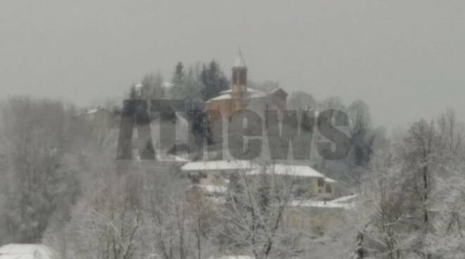 Neve nell'Astigiano 28122020 serravalle d'Asti