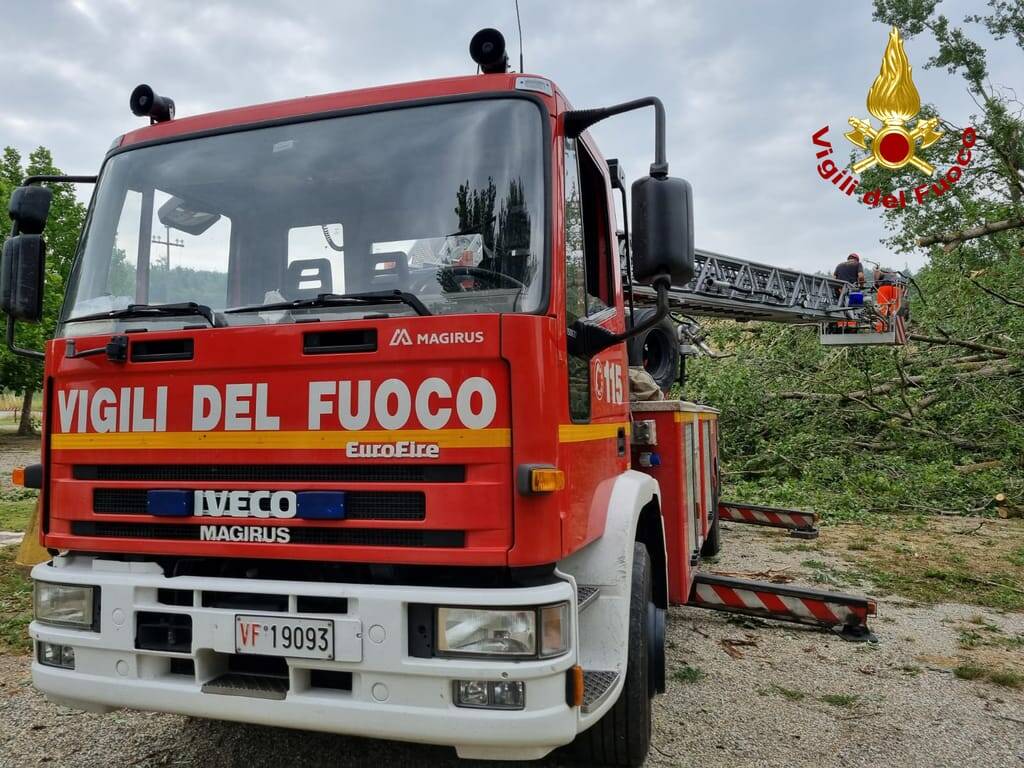 interventi vigili del fuoco penango danni maltempo