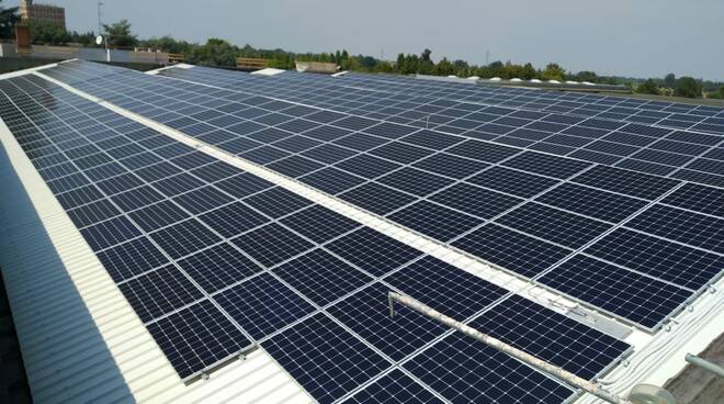 In Italia il fotovoltaico in crescita, ma è davvero sostenibile?