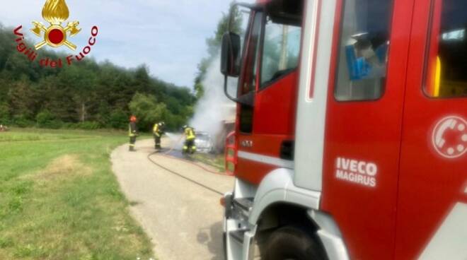 incendio auto variglie