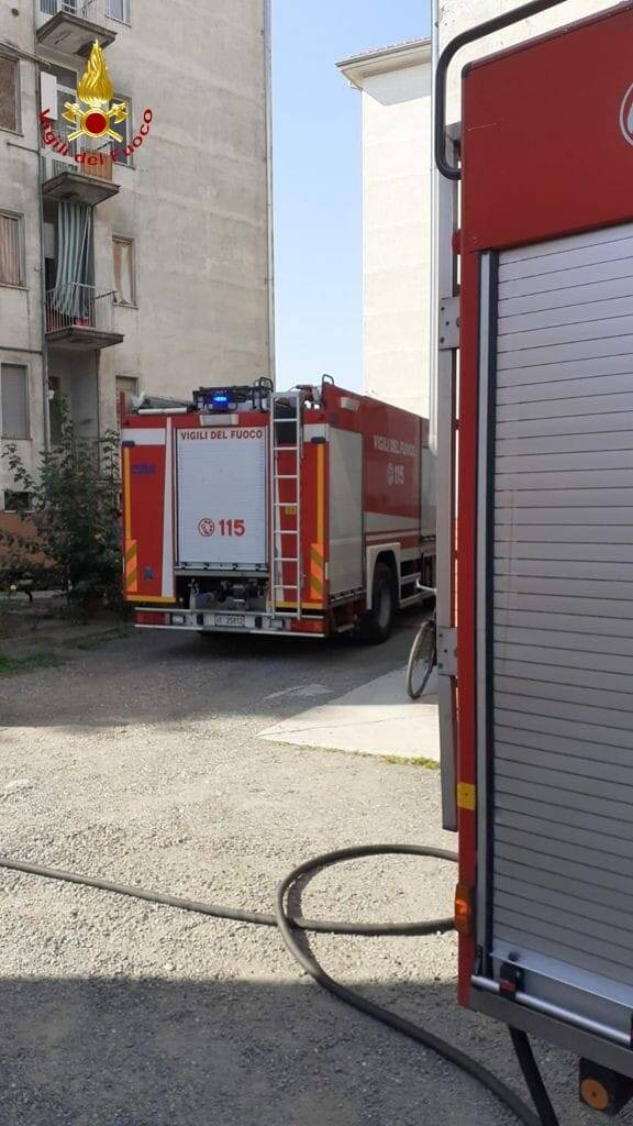 Incendio nizza vigili del fuoco 