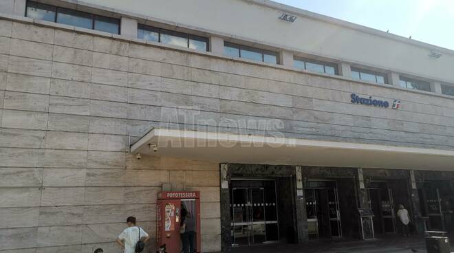 polizia asti stazione asti proteste no vax