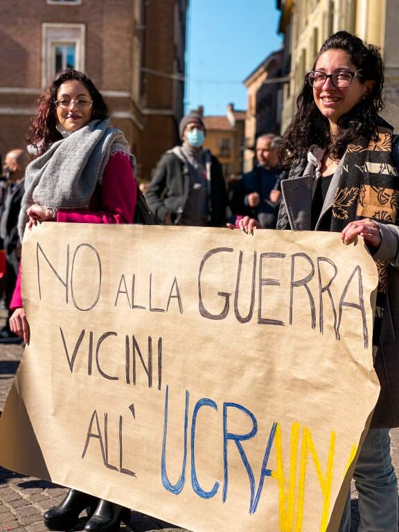 Da Piazza San Secondo si alza un grido di pace "Asti dice no alla guerra"