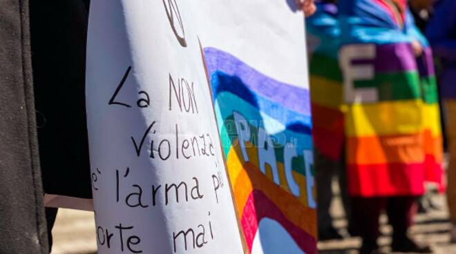 Da Piazza San Secondo si alza un grido di pace "Asti dice no alla guerra"