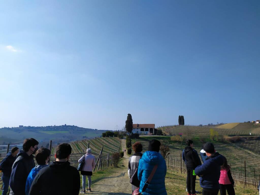 Passeggiata all’insegna dell’arte per concludere il progetto Unesco della media “Dalla Chiesa”