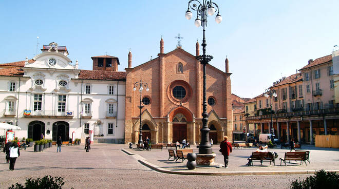 piazza san secondo generica