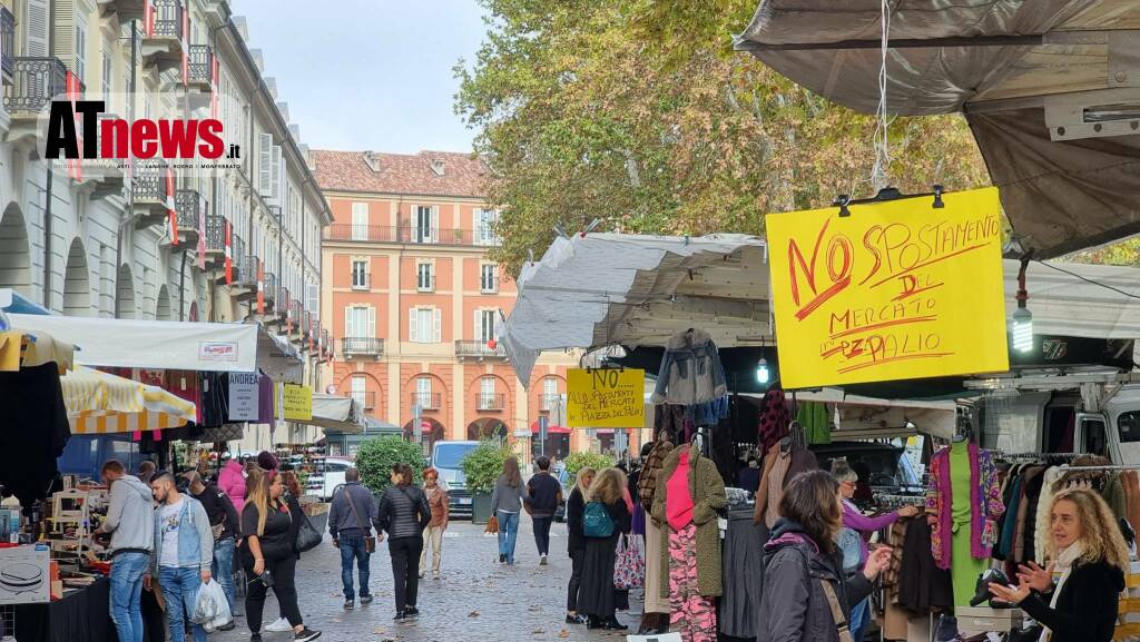 Protesta per lo spostamento del Mercato in Piazza Campo del Palio