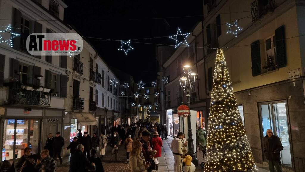 accensione albero di natale 2022 asti luminarie