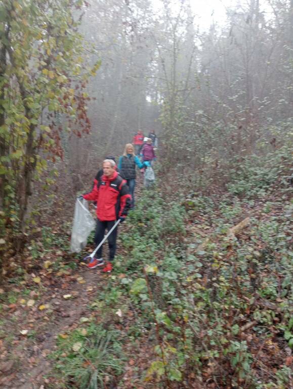 Camminata plogging sul "sentiero di Papa Francesco"