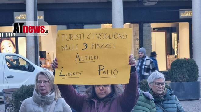 Protesta degli ambulanti di piazza Alfieri 