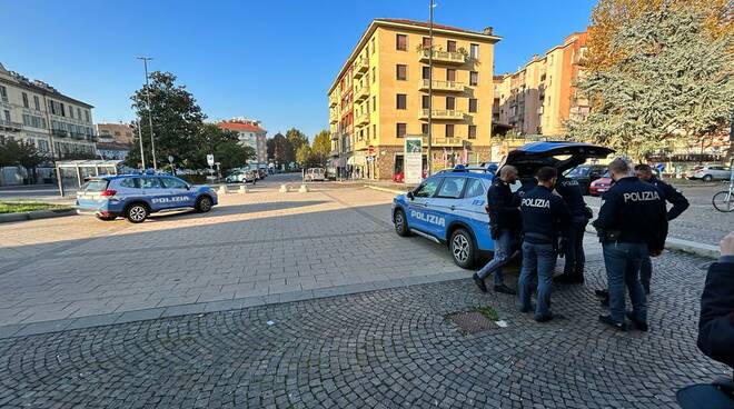 Polizia stazione spaccio