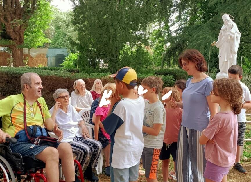 bimbi in cora centro estivo comune