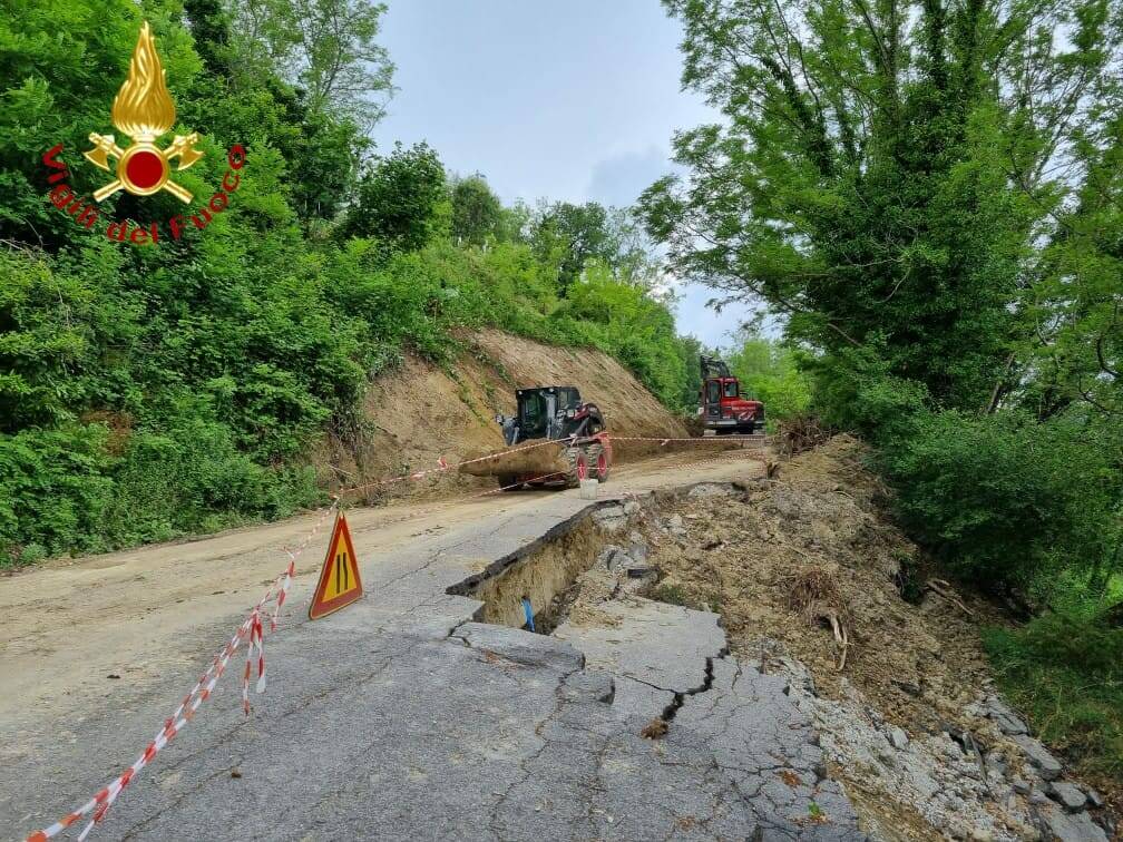 vigili del fuoco asti in emilia per alluvione