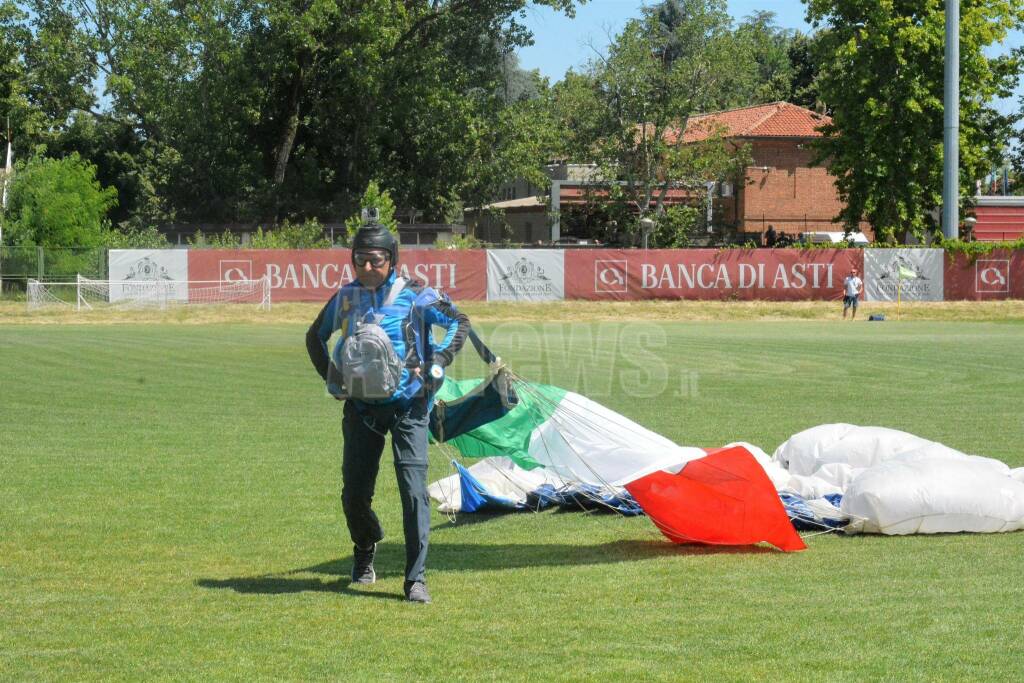 XXIX Raduno Nazionale Associazione Nazionale Paracadutisti d’Italia ad Asti tricolore da record foto credito Vittorio Virga