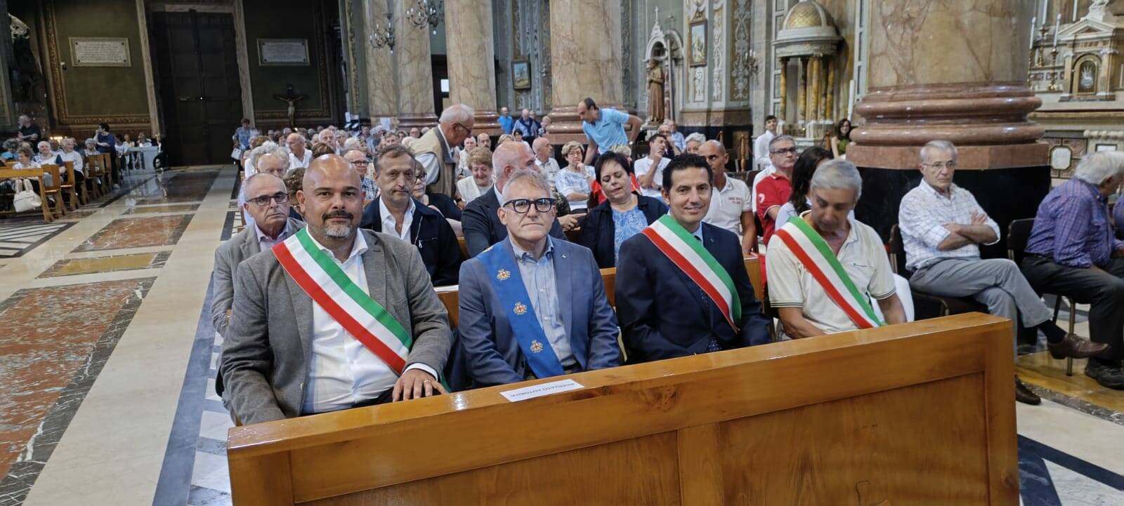 i Castelnovesi a Masone per i festeggiamenti dei 100 anni di Monsignor Rinaldo Cartosio