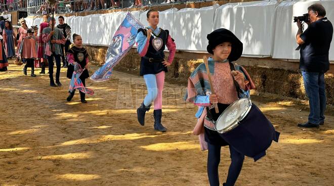 Palio di Asti 2023: Sfilata del Bambini foto credit Matilde Gamba