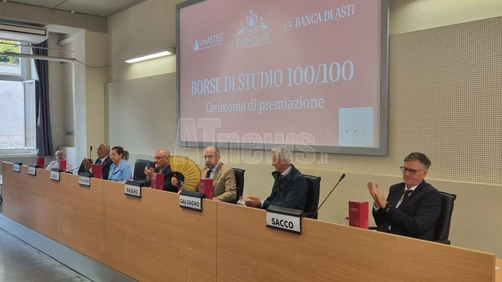 Cerimonia di consegna borse di studio 100/100 anno scolastico 2022/23 