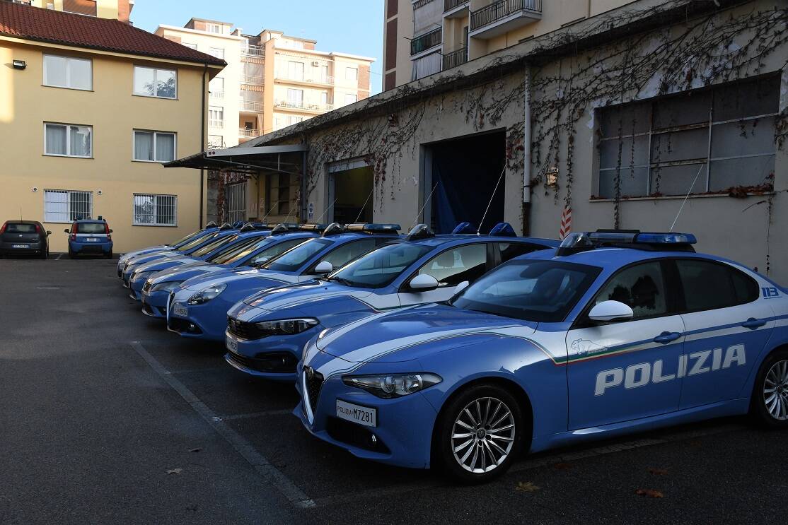 messa di natale 2023 polizia asti