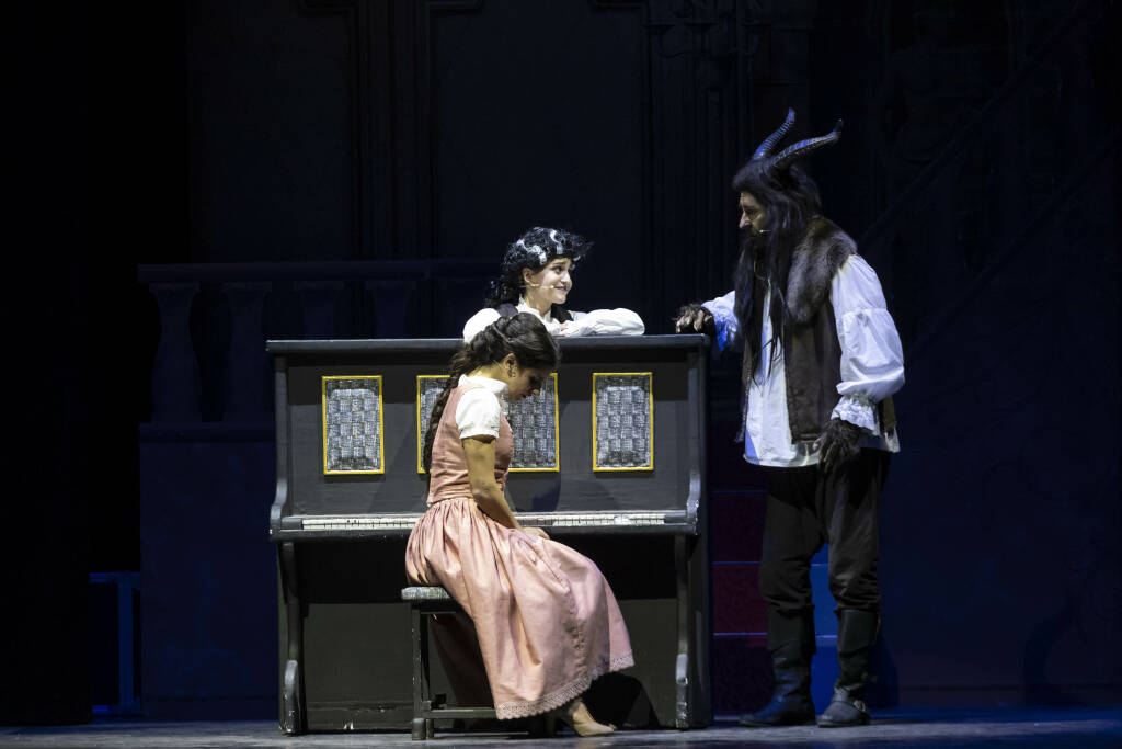 Grande successo per La Leggenda di Belle e la Bestia - Il Musical al Teatro Alfieri di Asti