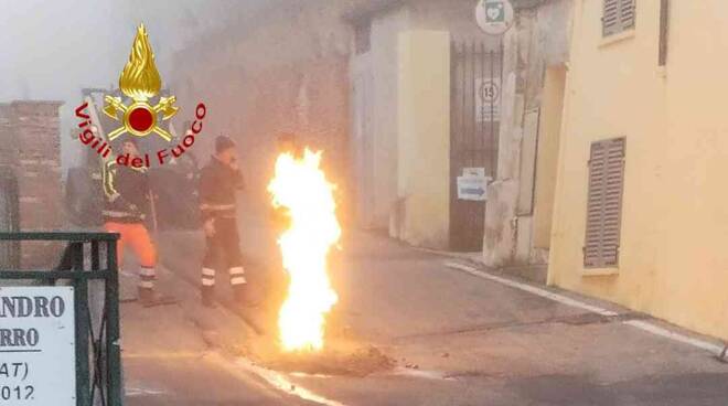 Vigili del fuoco monale