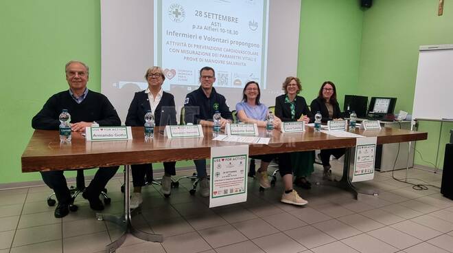 conferenza stampa croce verde